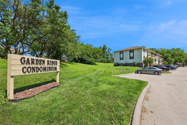1831 Fuller Road 21, West Des Moines, IA 50265