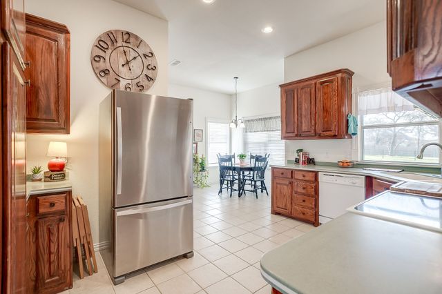 144 Howard Newby Lane, Springtown, TX 76082