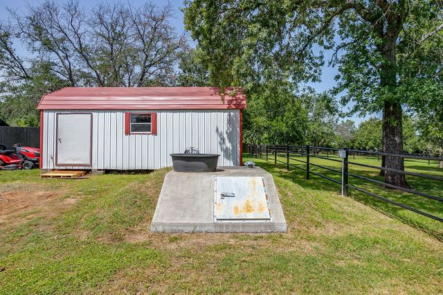 144 Howard Newby Lane, Springtown, TX 76082