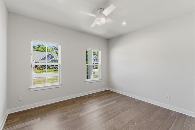 2107 Hideaway Ln, Murfreesboro, TN 37128