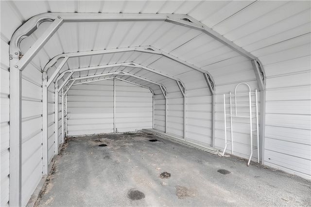 2101 Walnut Dr, Derry Twp, PA 15650