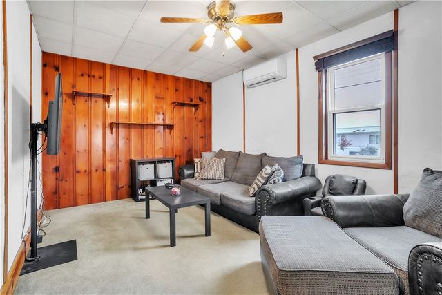 2101 Walnut Dr, Derry Twp, PA 15650