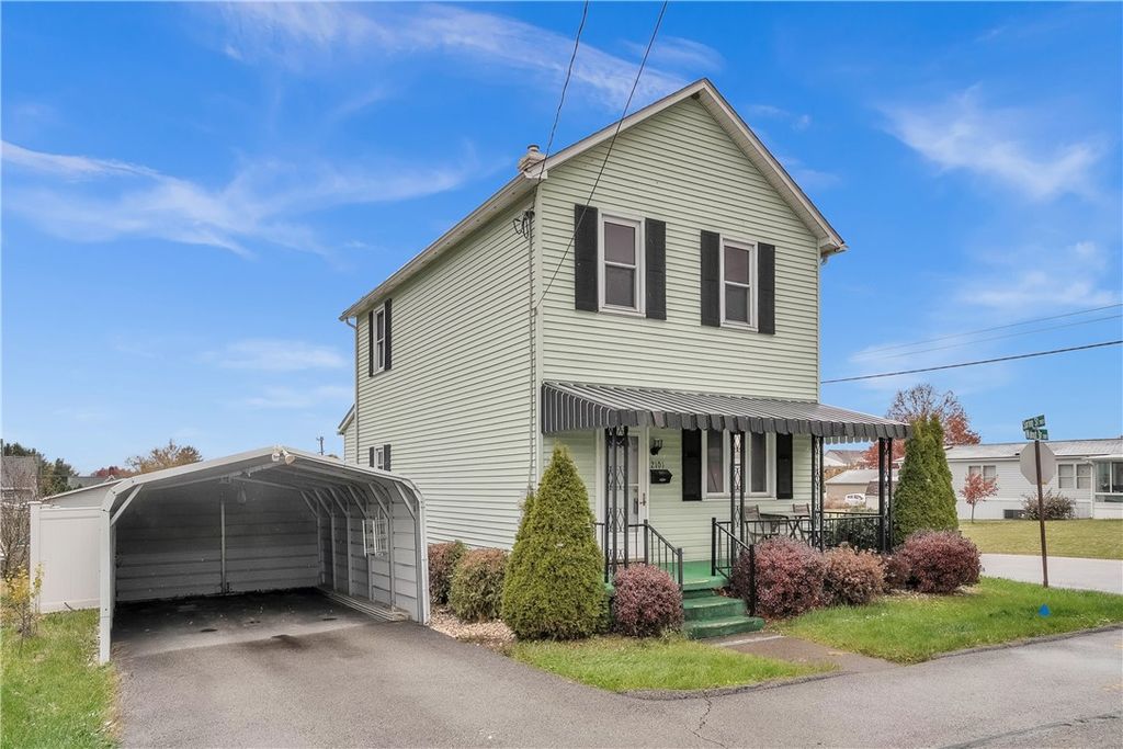 2101 Walnut Dr, Derry Twp, PA 15650