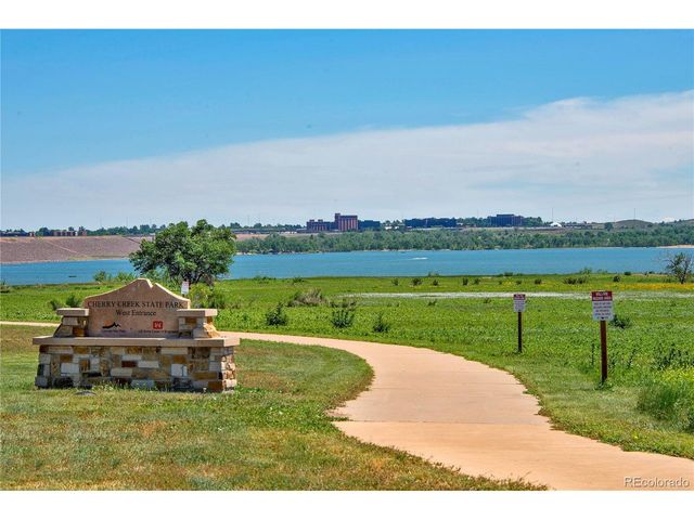 8664 S Quemoy St, Aurora, CO 80016