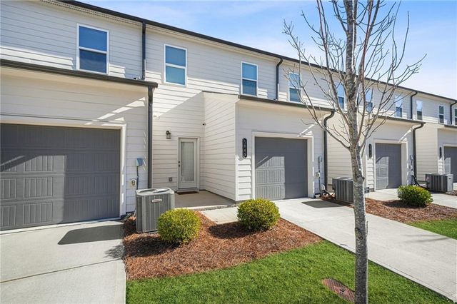 1645 Winpost NW Lane, Atlanta, GA 30318