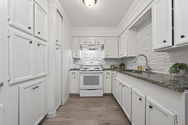 7718 Morley Street, Houston, TX 77061