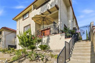 10142 Samoa Avenue 28, Tujunga, CA 91042