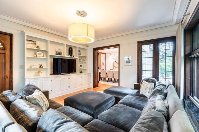 4061 Beechwood Avenue, Cincinnati, OH 45229