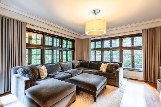 4061 Beechwood Avenue, Cincinnati, OH 45229