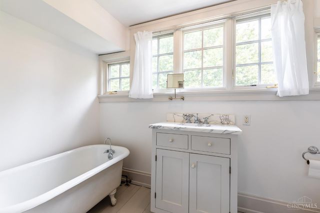 4061 Beechwood Avenue, Cincinnati, OH 45229