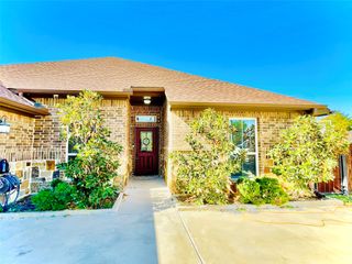 3203 Baskin Drive, Lancaster, TX 75134