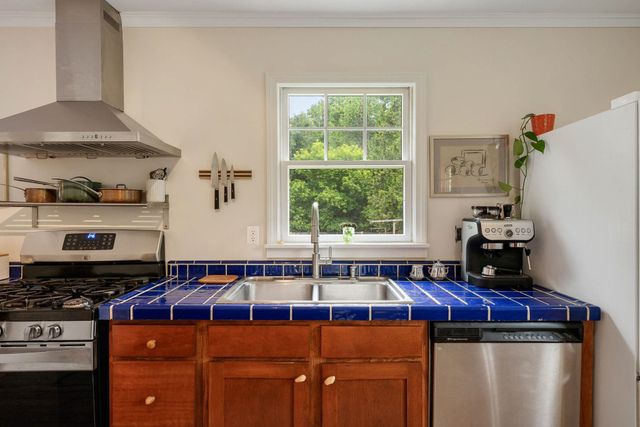 176 Brown's Court, Richmond, VT 05477