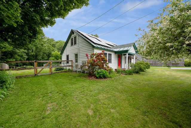 176 Brown's Court, Richmond, VT 05477