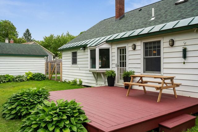 176 Brown's Court, Richmond, VT 05477