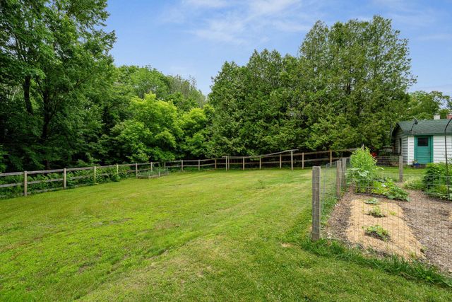 176 Brown's Court, Richmond, VT 05477