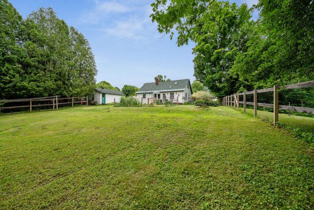 176 Brown's Court, Richmond, VT 05477