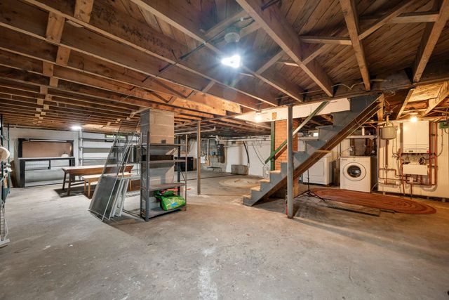 176 Brown's Court, Richmond, VT 05477