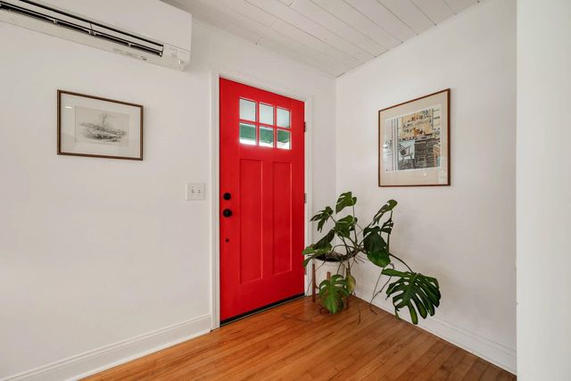 176 Brown's Court, Richmond, VT 05477