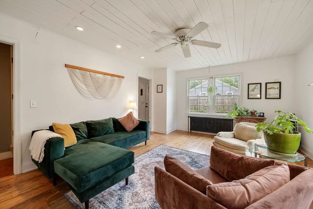 176 Brown's Court, Richmond, VT 05477