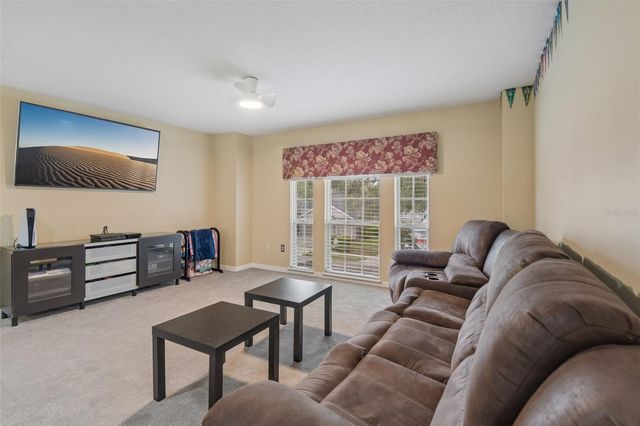18116 SUGAR BROOKE DRIVE, Tampa, FL 33647