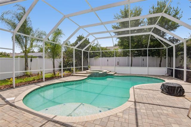 18116 SUGAR BROOKE DRIVE, Tampa, FL 33647