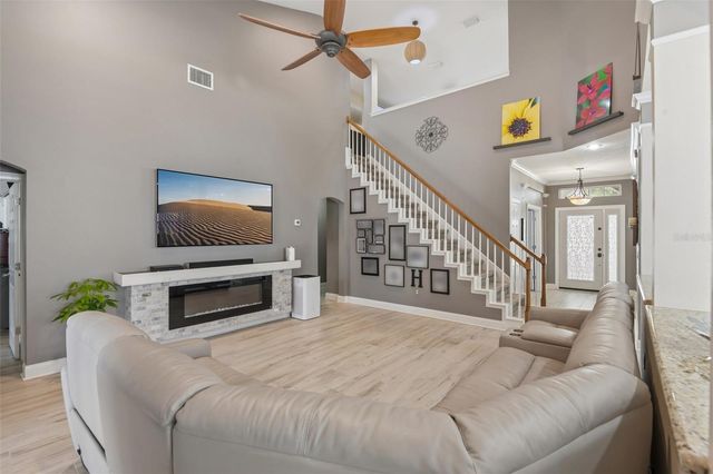 18116 SUGAR BROOKE DRIVE, Tampa, FL 33647