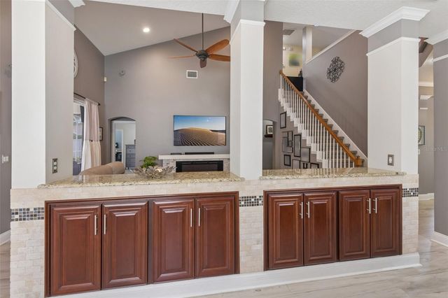 18116 SUGAR BROOKE DRIVE, Tampa, FL 33647