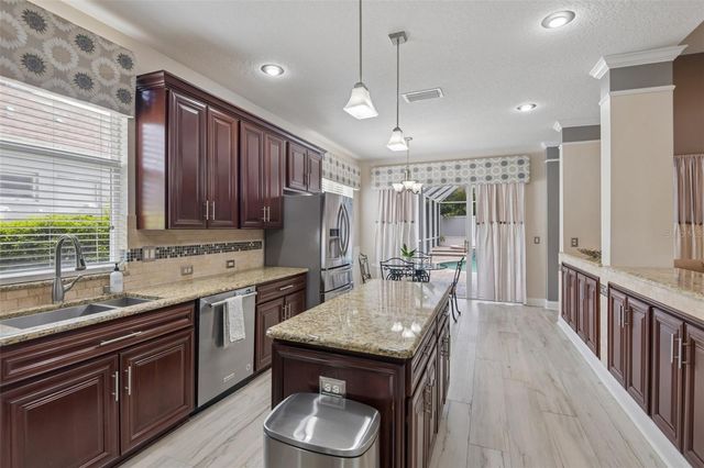 18116 SUGAR BROOKE DRIVE, Tampa, FL 33647