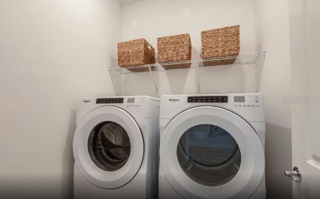 Image 15 of property listing at 16427 LILY ELAINE WAY, Bradenton, FL 34212