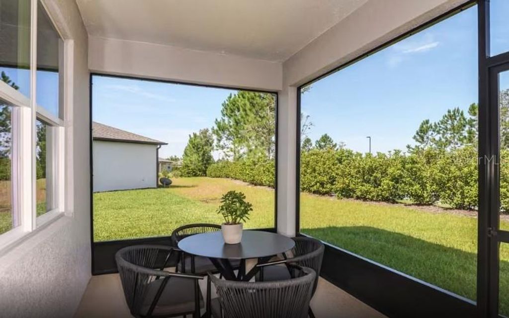 Image 16 of property listing at 16427 LILY ELAINE WAY, Bradenton, FL 34212