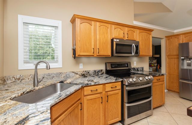 5740 NW 92nd Court, Johnston, IA 50131