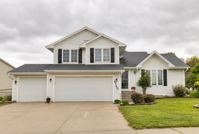 5740 NW 92nd Court, Johnston, IA 50131