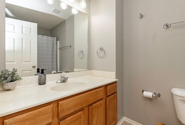 5740 NW 92nd Court, Johnston, IA 50131