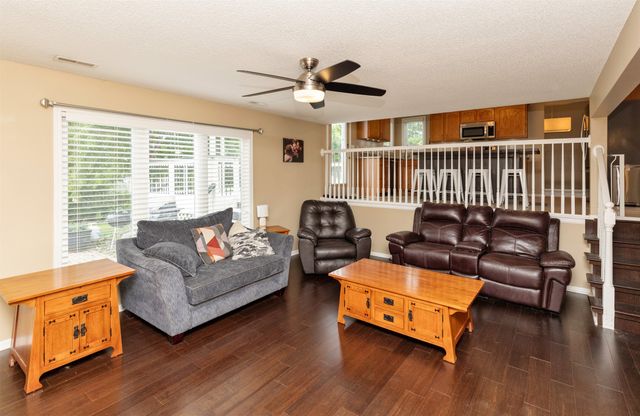5740 NW 92nd Court, Johnston, IA 50131