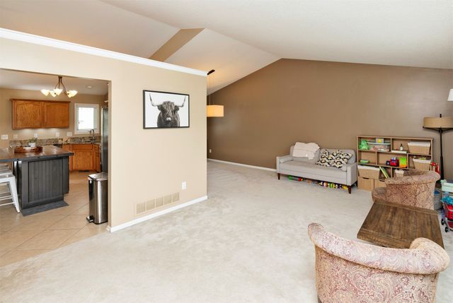 5740 NW 92nd Court, Johnston, IA 50131
