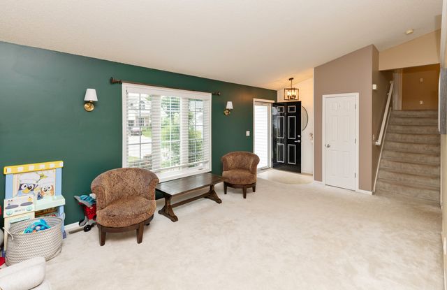 5740 NW 92nd Court, Johnston, IA 50131