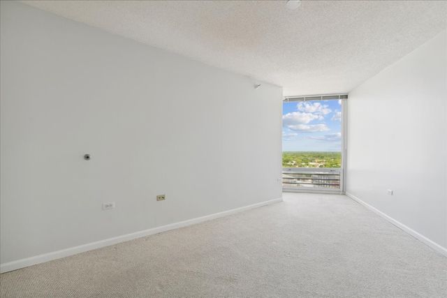 1720 Maple Avenue 2240, Evanston, IL 60201