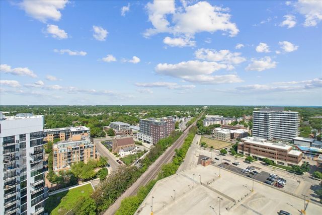 1720 Maple Avenue 2240, Evanston, IL 60201