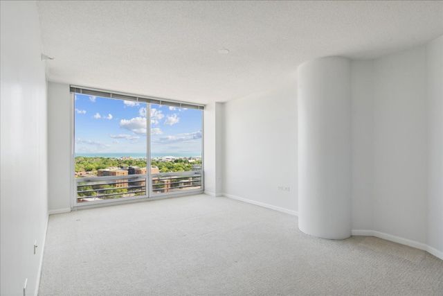 1720 Maple Avenue 2240, Evanston, IL 60201