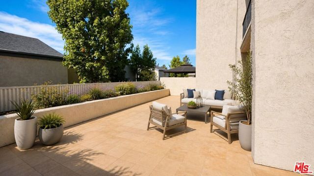 1401 Valley View Road 115, Glendale, CA 91202