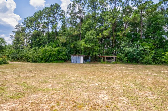 2785 Goodwin Avenue, Crestview, FL 32539