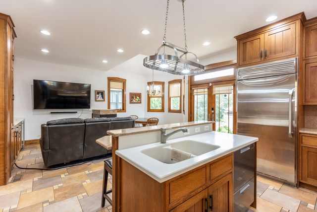 4136 N Lavergne Avenue, Chicago, IL 60641