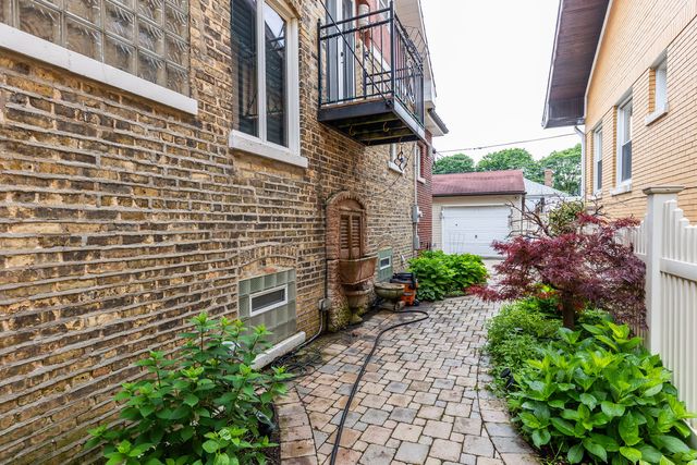4136 N Lavergne Avenue, Chicago, IL 60641