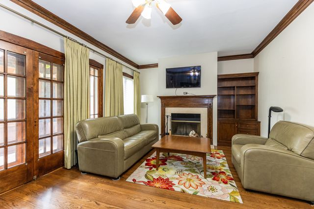 4136 N Lavergne Avenue, Chicago, IL 60641
