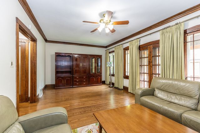4136 N Lavergne Avenue, Chicago, IL 60641
