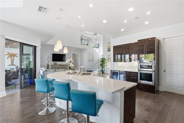 427 Willet AVE, Naples, FL 34108