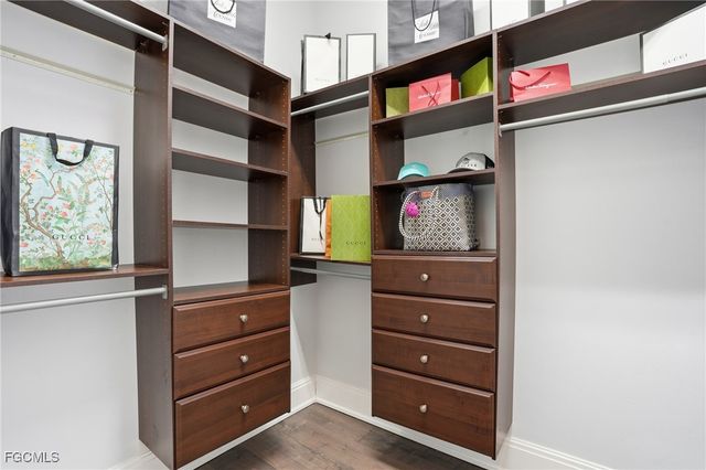 427 Willet AVE, Naples, FL 34108