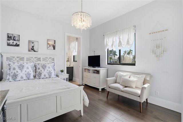 427 Willet AVE, Naples, FL 34108