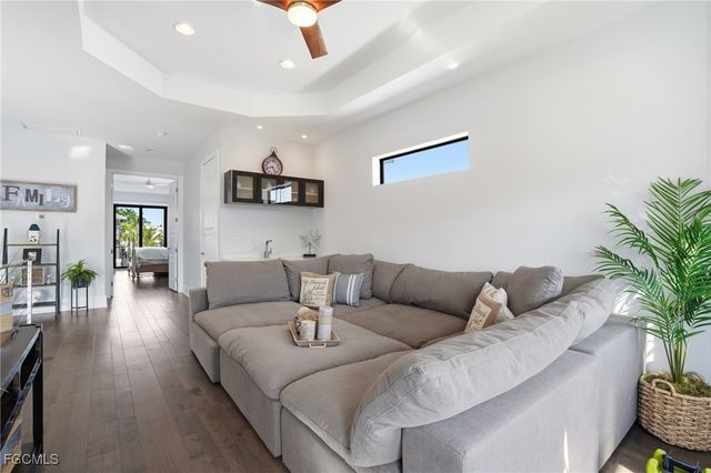 427 Willet AVE, Naples, FL 34108