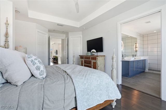 427 Willet AVE, Naples, FL 34108